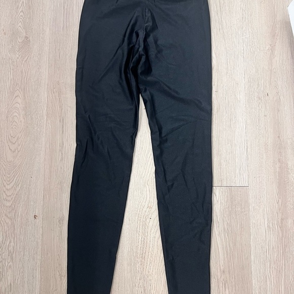 Women's Black High-Waisted Leggings - Picture 8 of 8